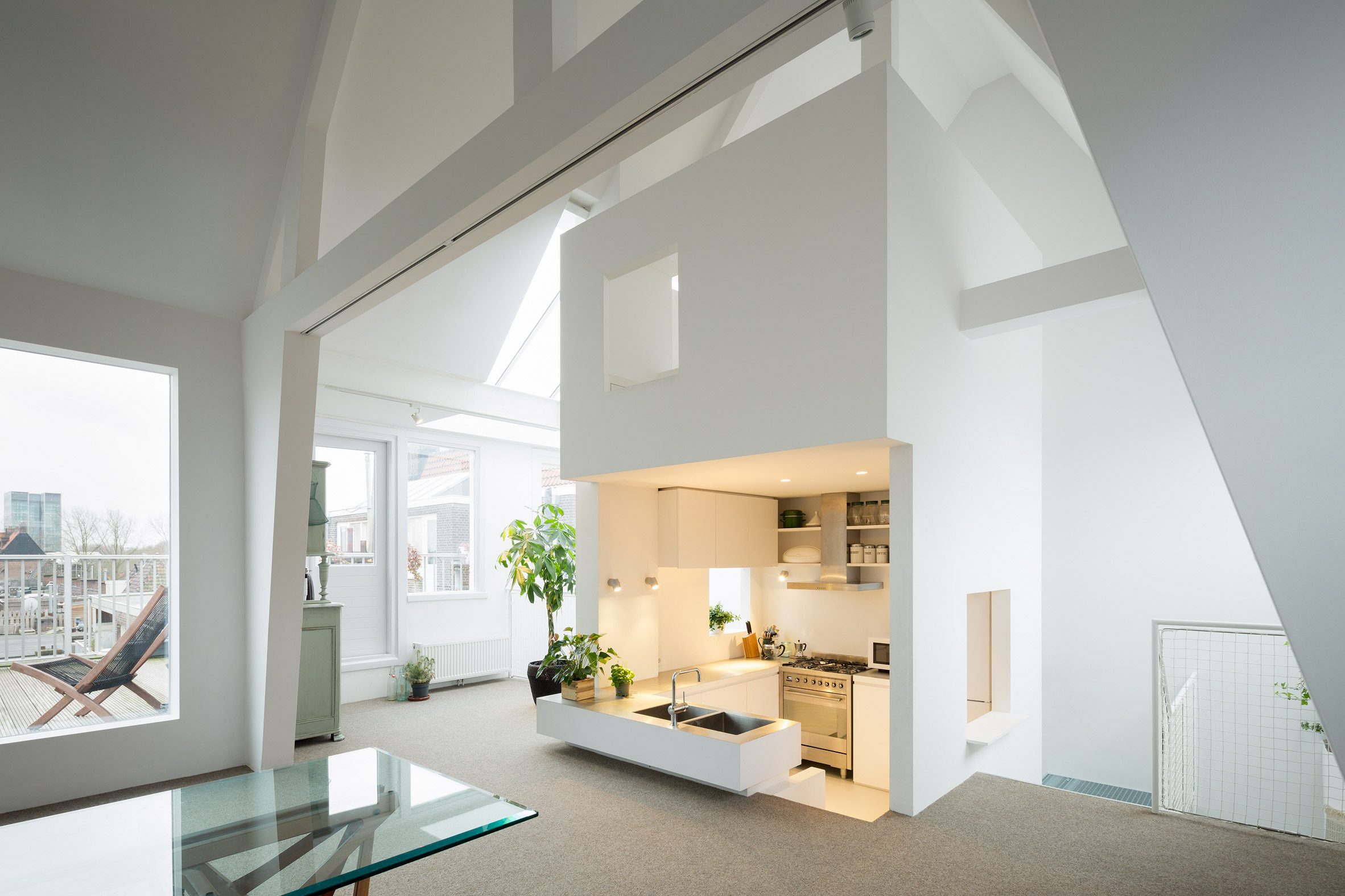 Apartment in Amsterdam, Netherlands, by MAMM Design