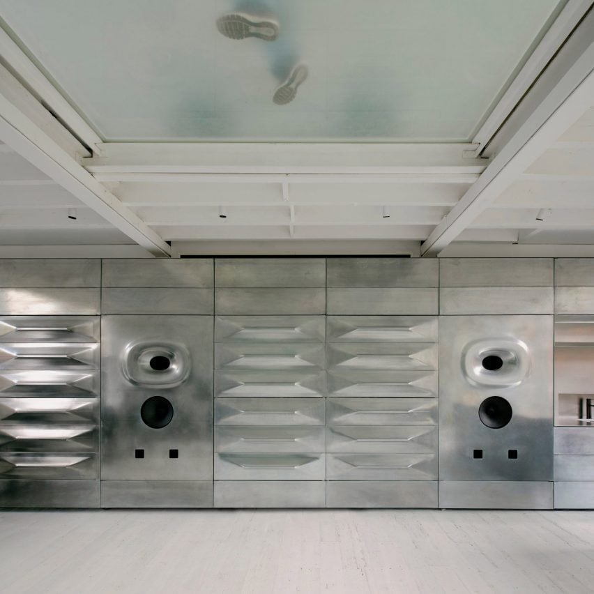 Metal-clad hair salon