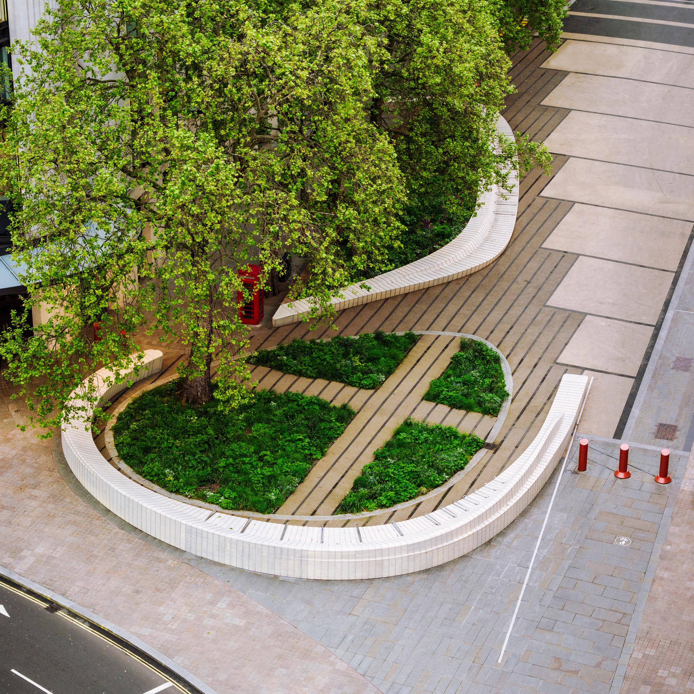 Sculptural Seats on Strand by LDA Design and Millimetre