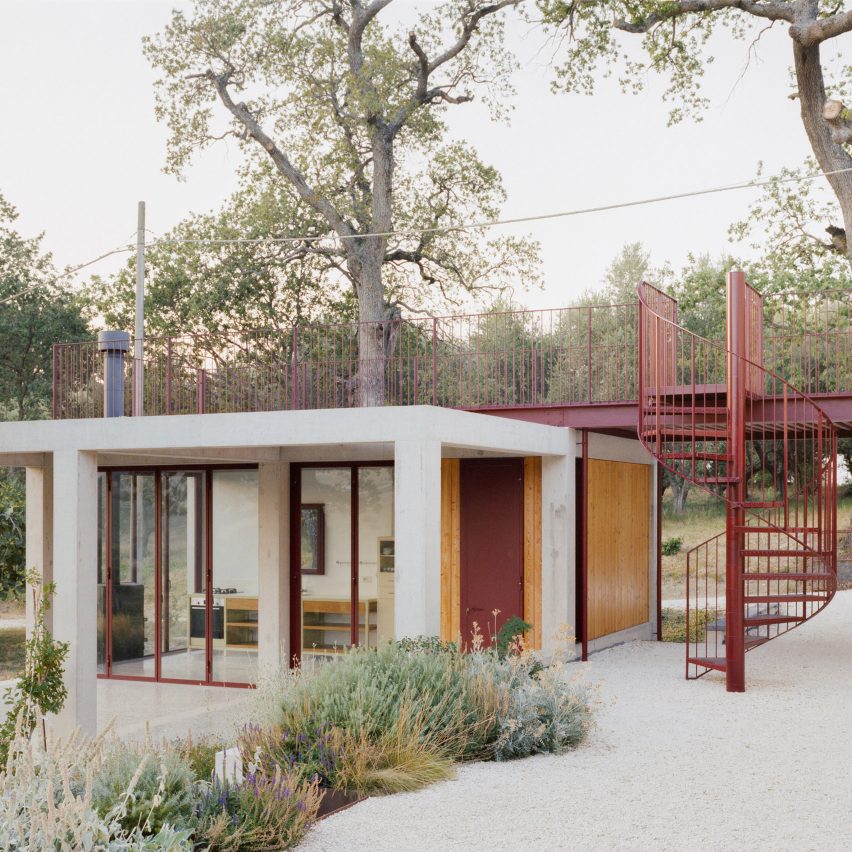 Annesso Rosso by Mecozzi Verdini