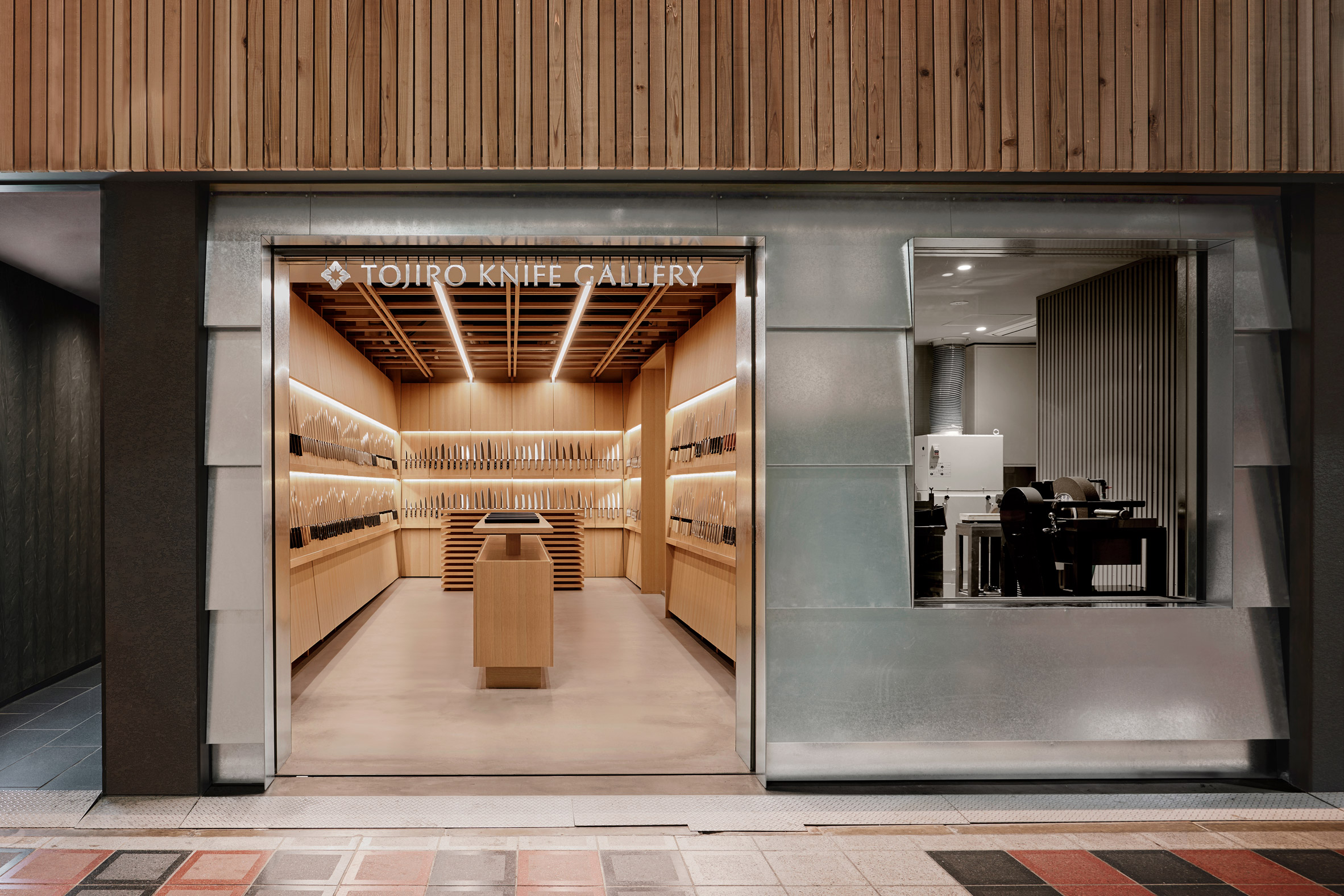 Tojiro Knife Gallery in Osaka by L/O 