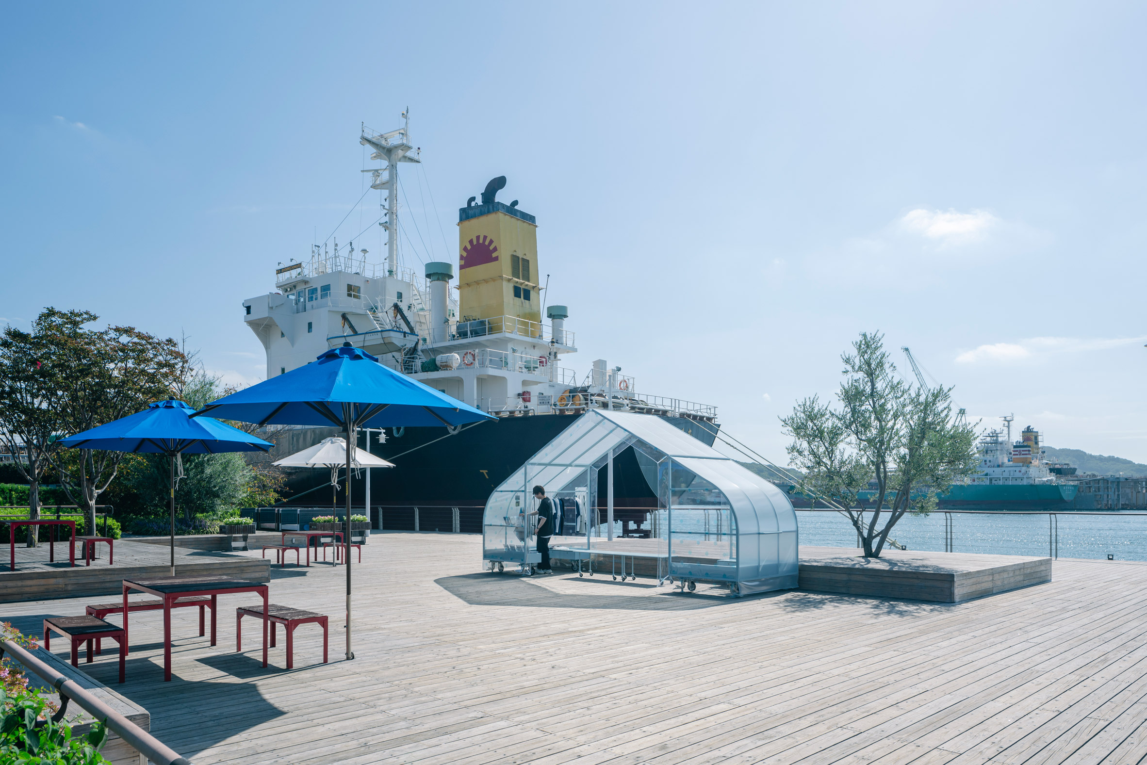 Kiosk Through Which The Landscape Passes at Hiroshima Architecture Exhibition 2025
