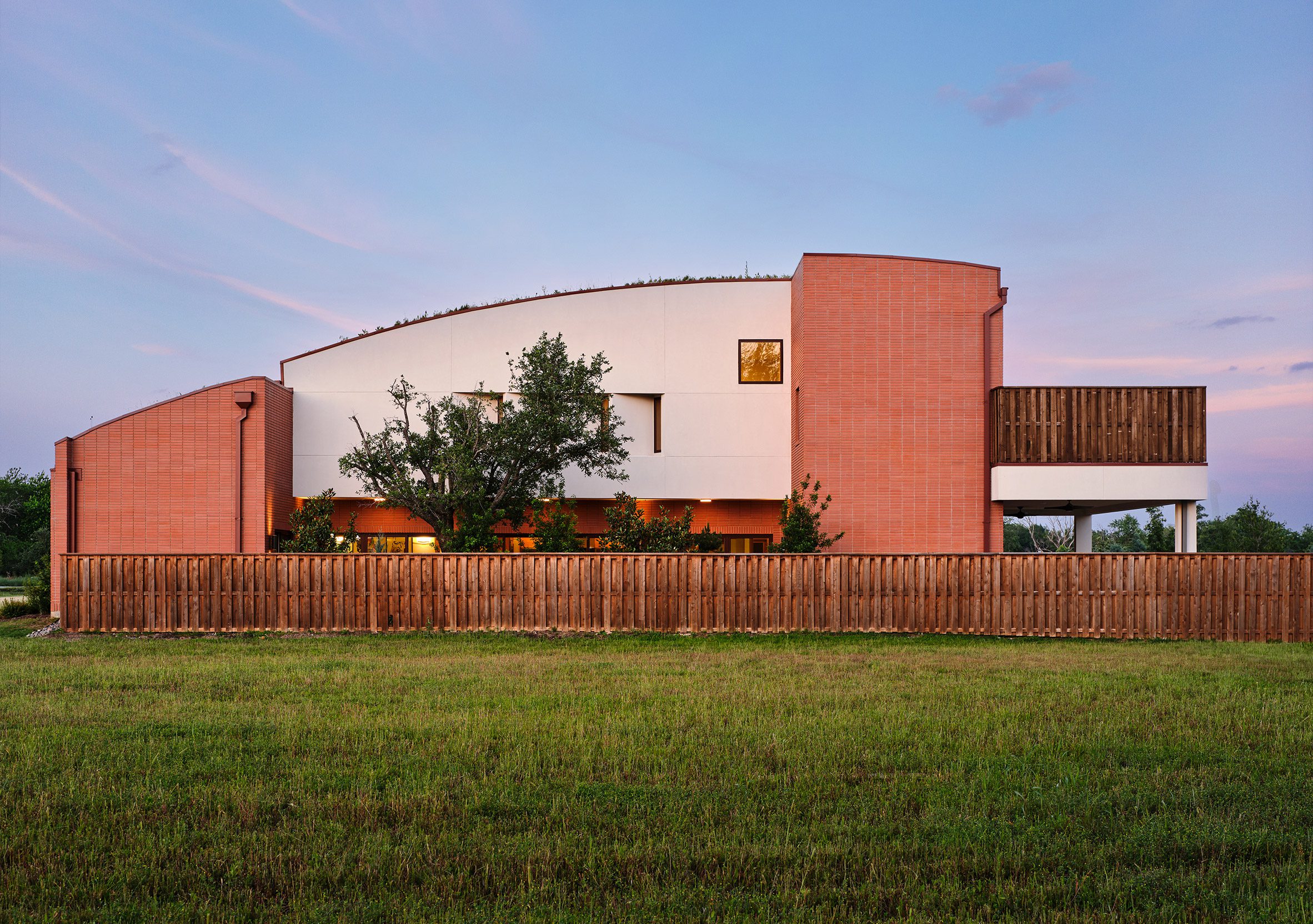 Tapestry green roof Frisco Texas by Shibanee & Kamal Architects